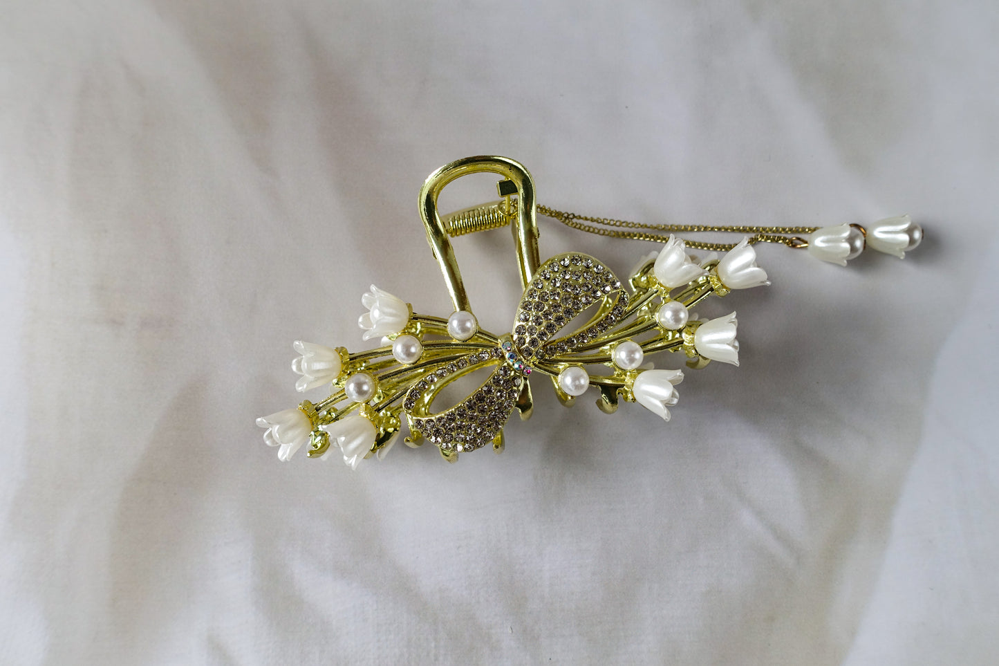 Lily Bow Clip